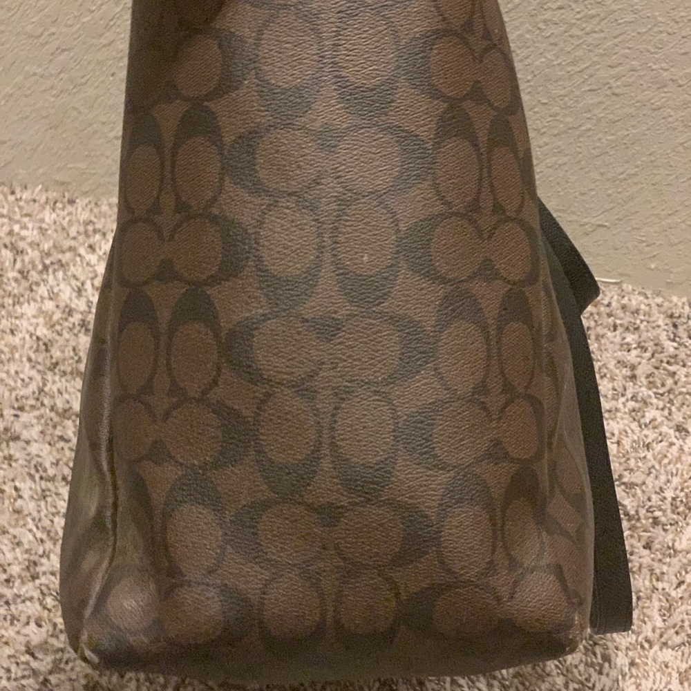 Coach diaper bag - Picture 2 of 8